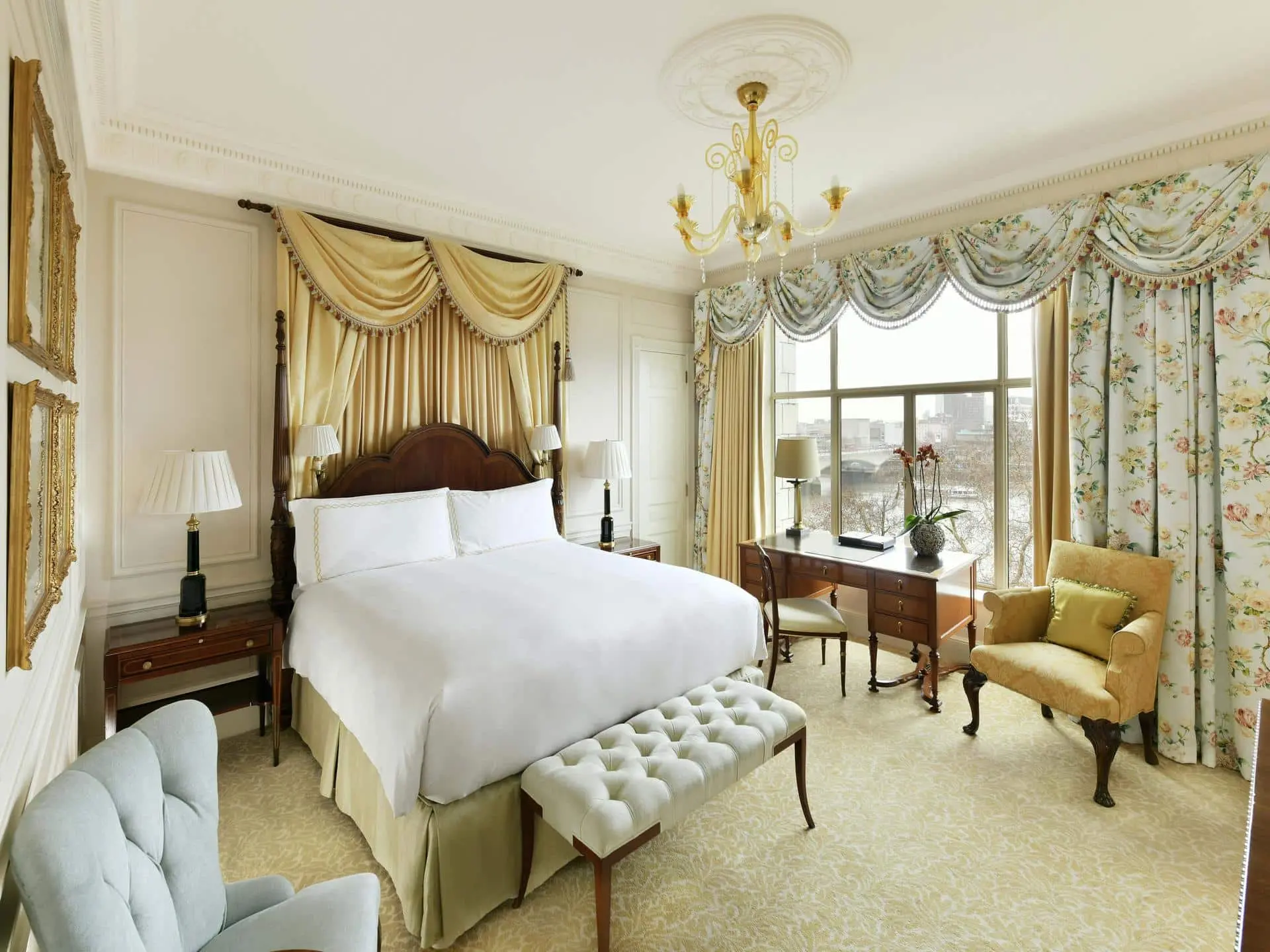 The Savoy_London_1-Bedroom Suite 03_VIP Trips for Kids