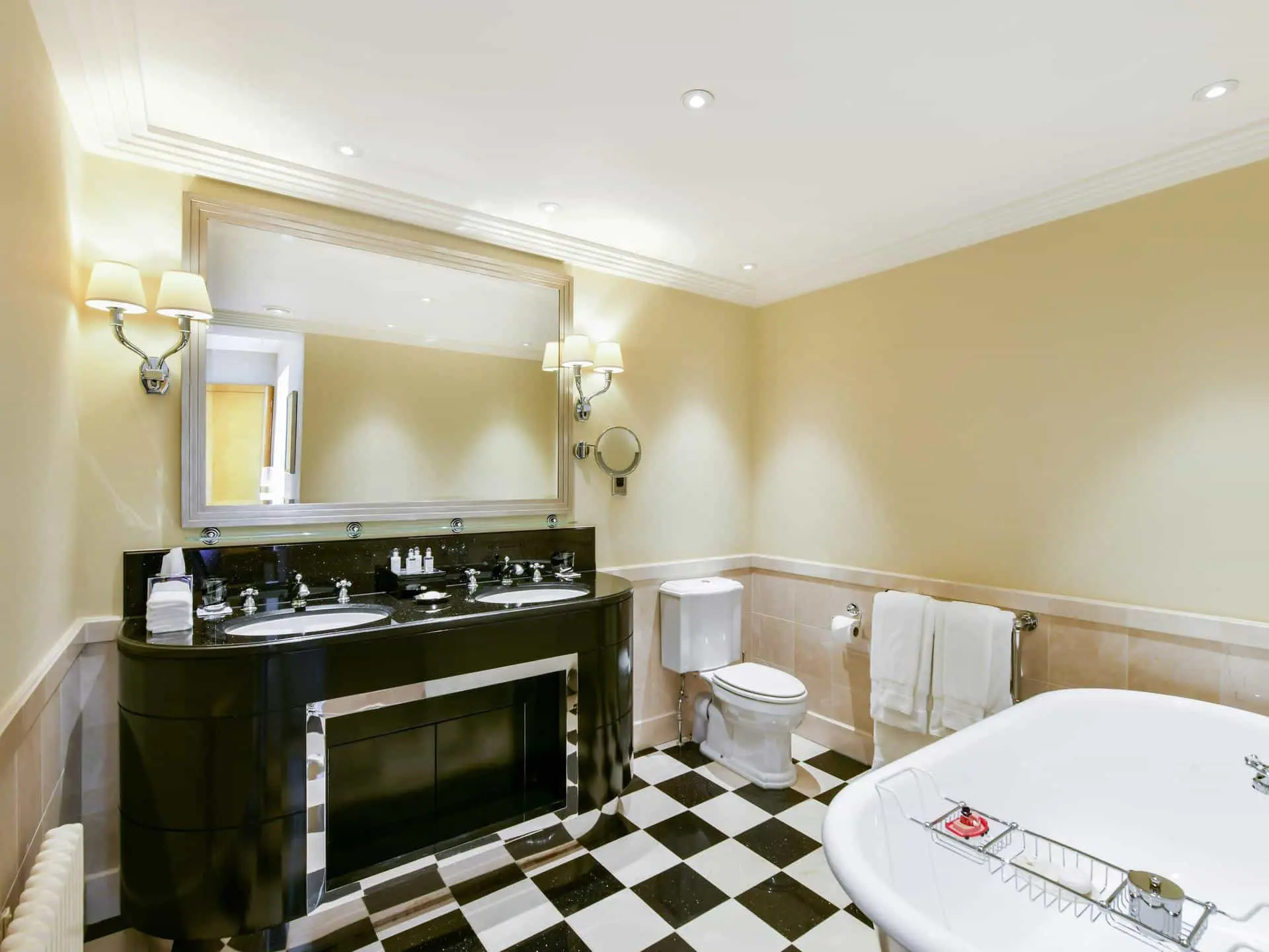The Savoy_London_Personality Suite - Partial River View 05_VIP Trips for Kids