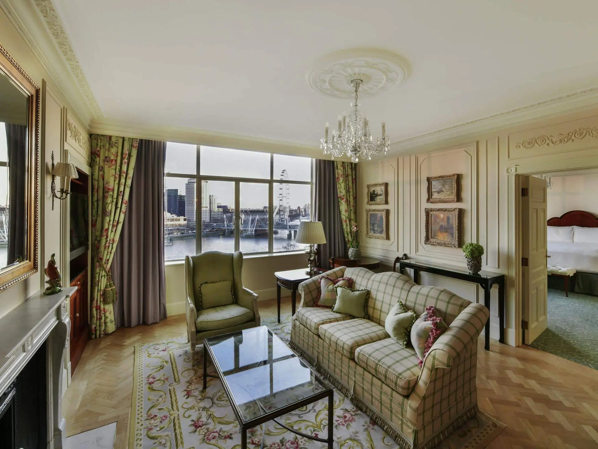 The Savoy_London_Personality Suite - River View 02_VIP Trips for Kids