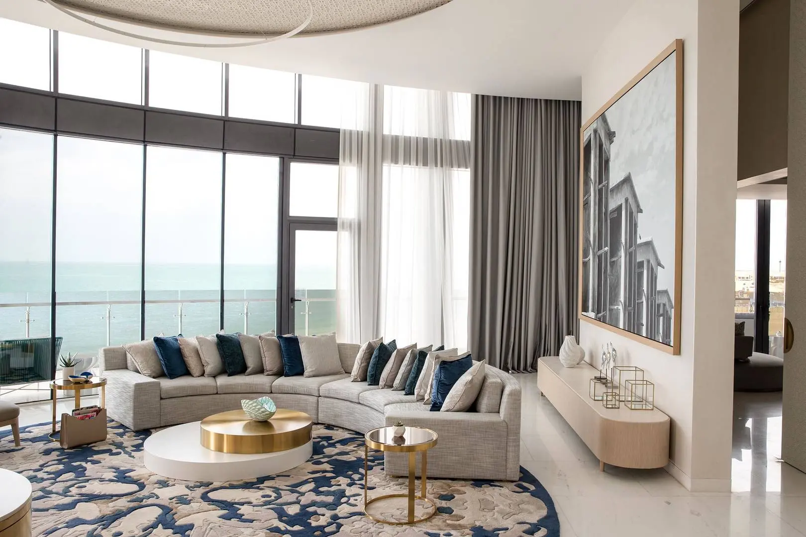 Saadiyat Three Bedroom Suite 03