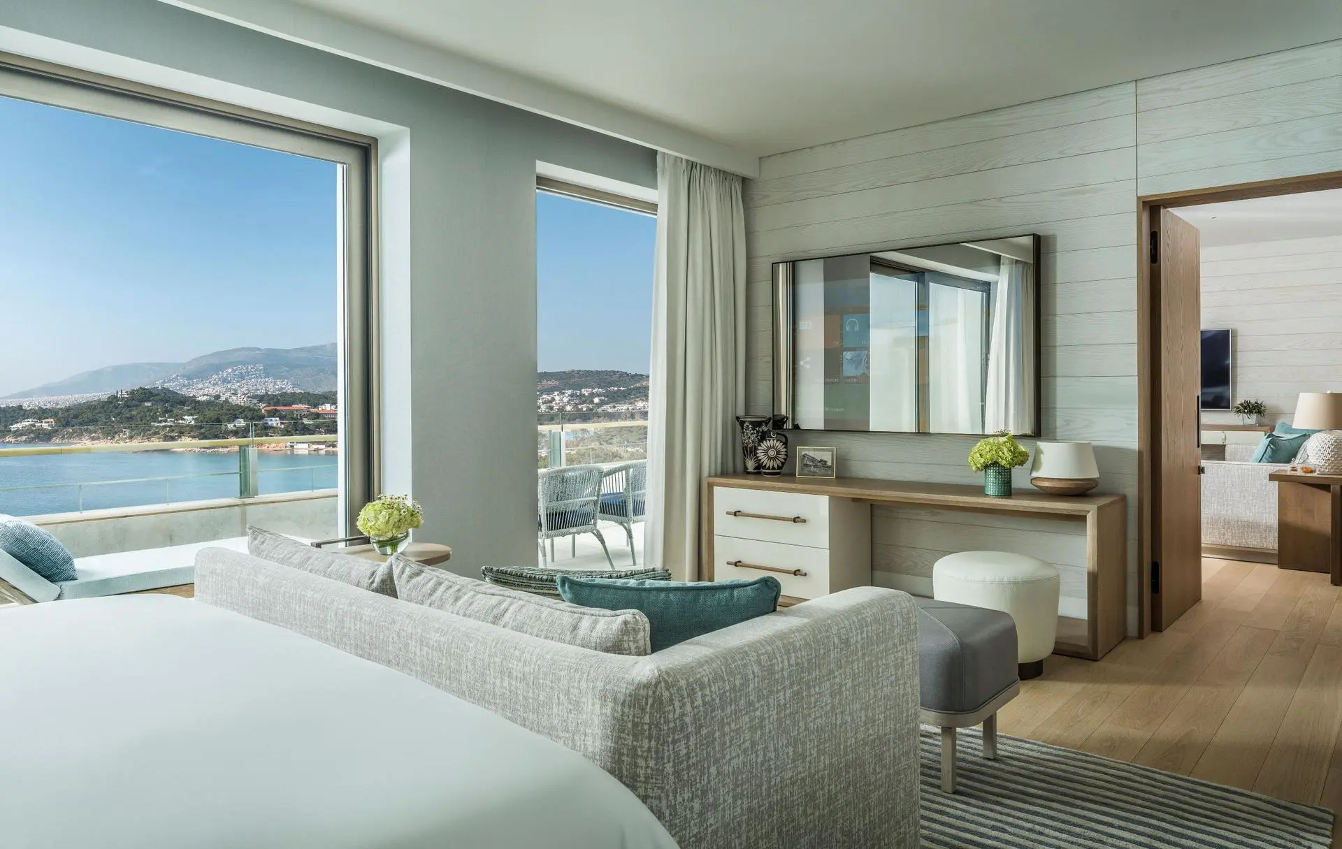 1-Bedroom Arion Sea View Suite 02