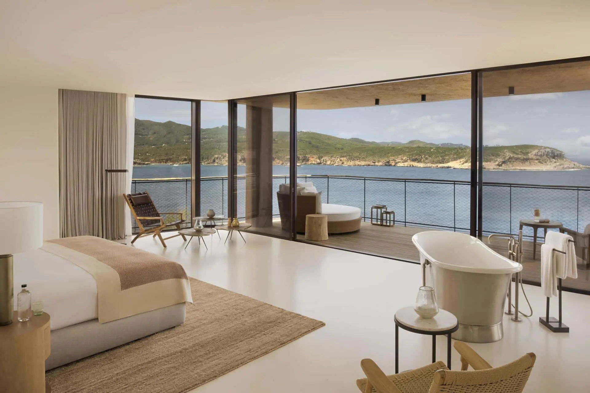 Six Senses Ibiza_Spain_Five Bedroom Mansion - The Cliffhanger 01_VIP Trips for Kids