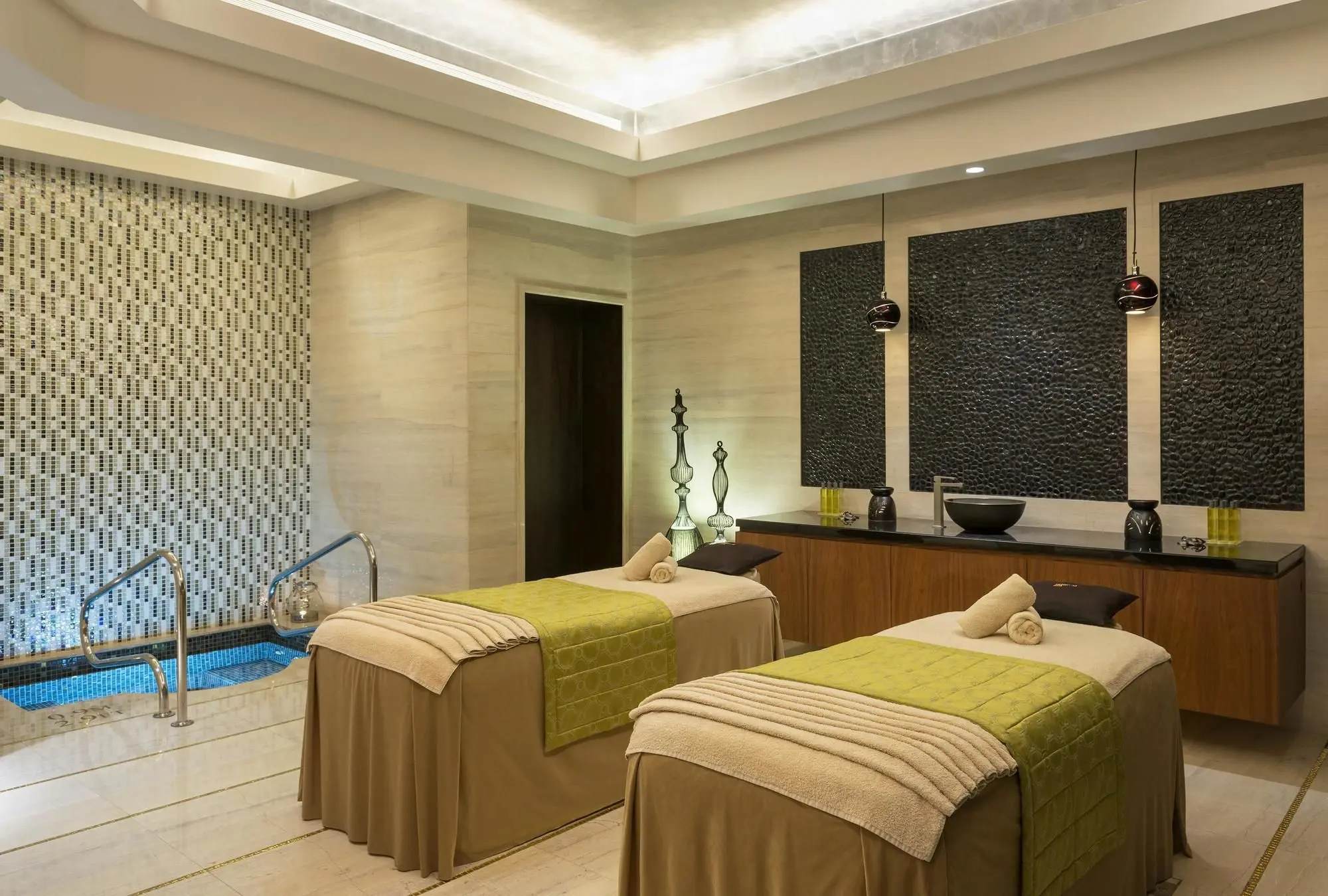 Iridium Spa - Couple Treatment Room 01