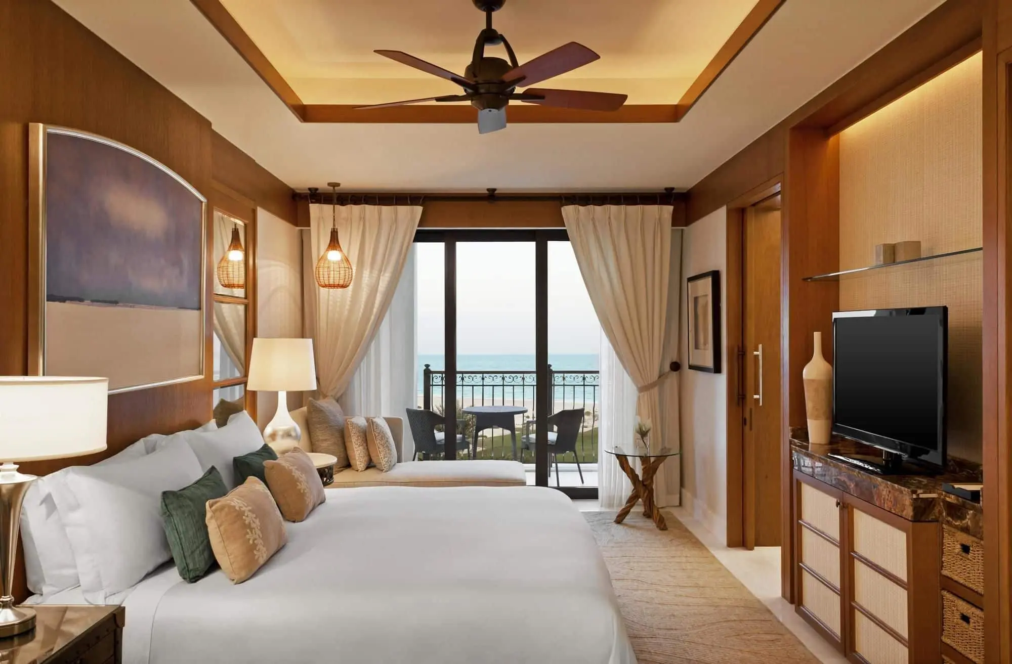 Premium Sea View Room 01