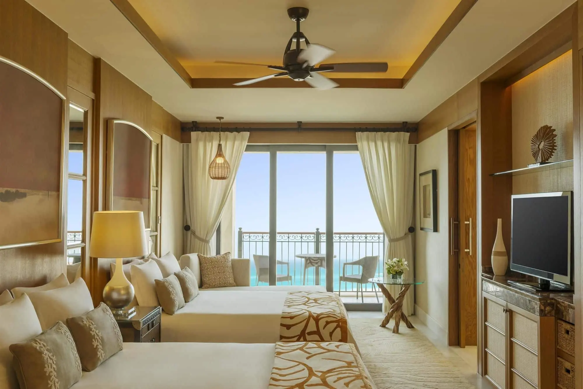 Premium Sea View Room - Twin 01