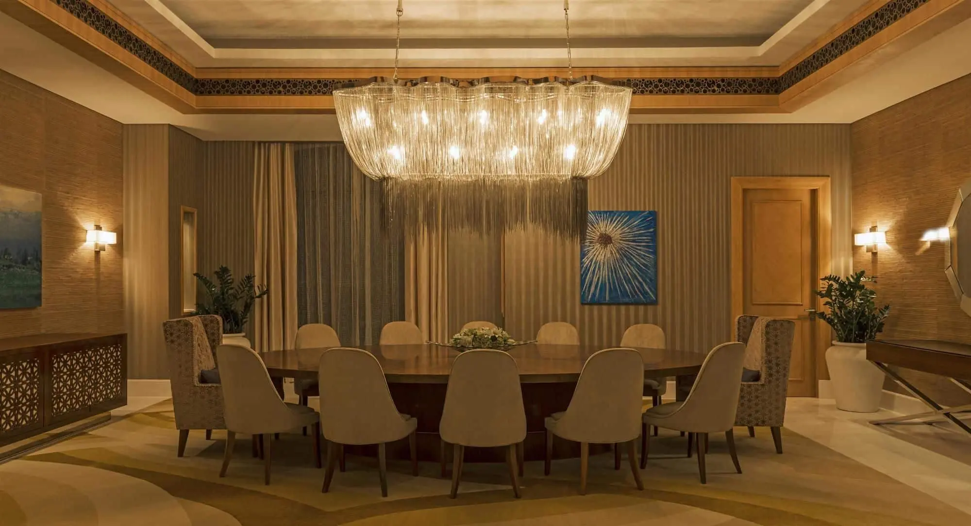 Royal Suite - Dining Room 01