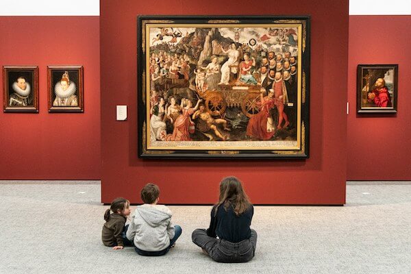 Art Gallery Private Family Tour