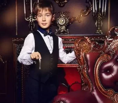 Children's Etiquette Class with an expert consultant_ VIP Trips for Kids