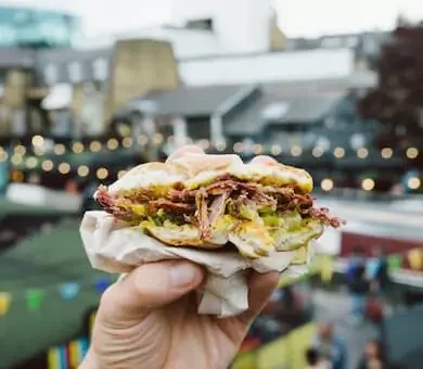 A luxury London food tour for discerning families blending premium street markets with Michelin fine dining experiences.